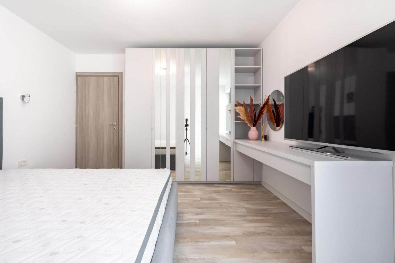 Central Apartment Diamond Bucareste Exterior foto