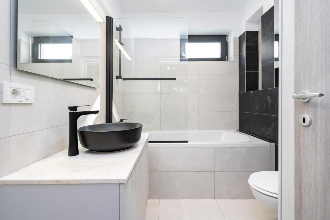 Central Apartment Diamond Bucareste Exterior foto